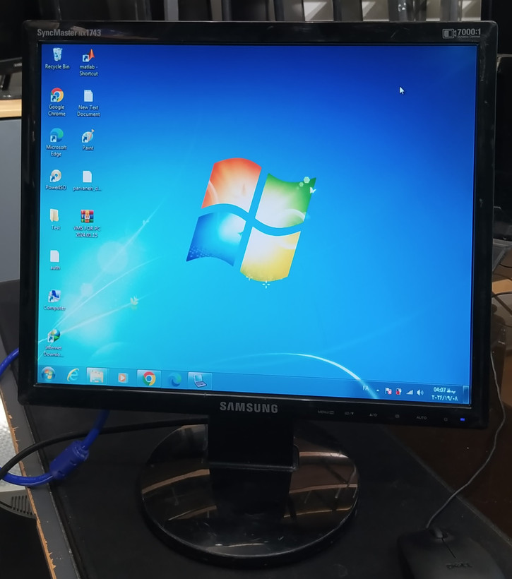 مانیتور ۱۷ اینچ سامسونگ مدل NX1743 - گرید B (دارای خط و خش روی صفحه)