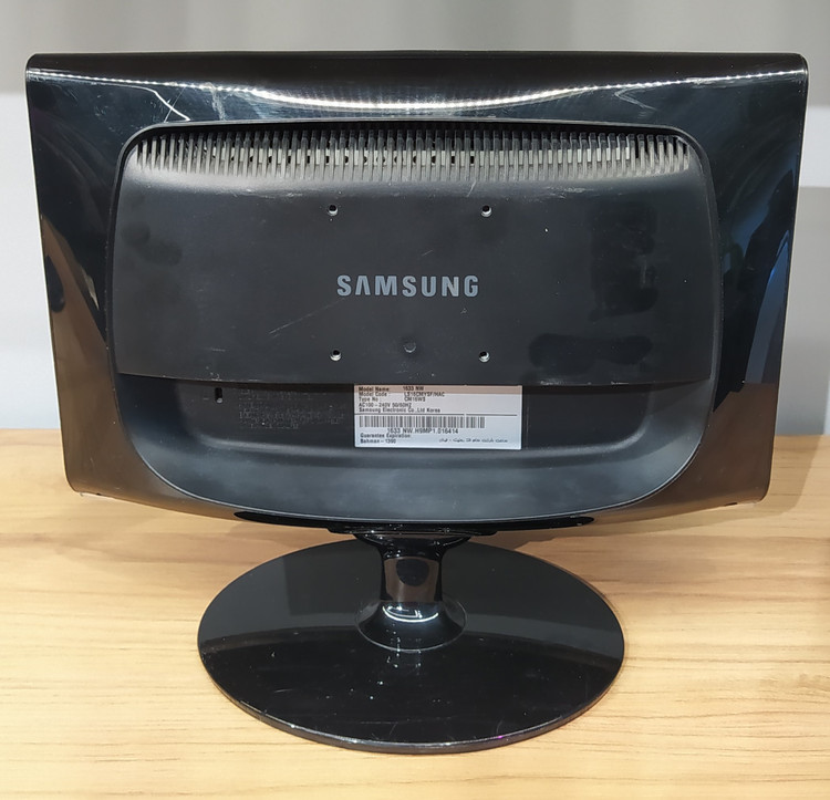مانیتور ۱۶ اینچ سامسونگ مدل SyncMaster NW1633 - استوک گرید A (صفحه تمیز)