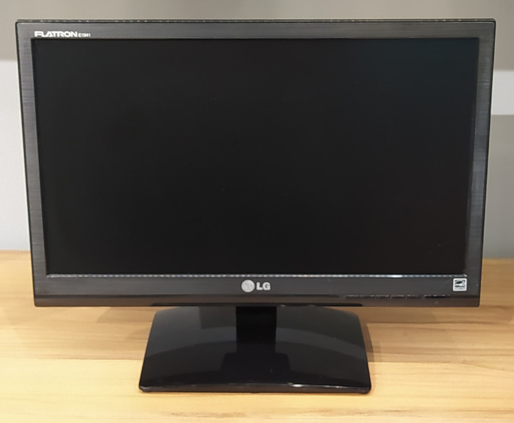 مانیتور 19 اینچ LED ال جی LG E1941 استوک گرید A