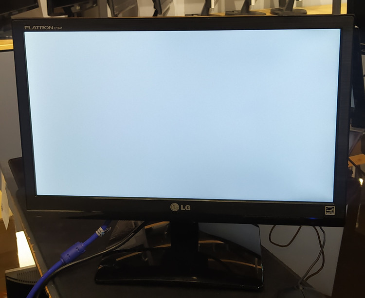 مانیتور 19 اینچ LED ال جی LG E1941 استوک گرید A